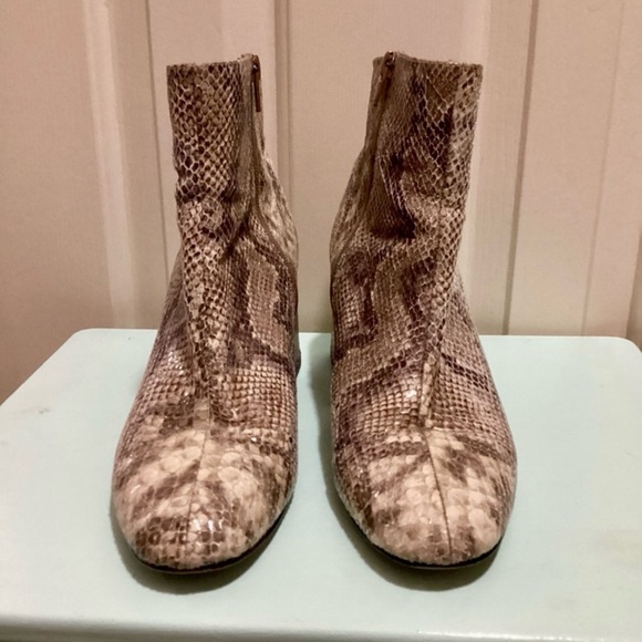 Chinese Laundry Women’s Size 9 Block Heel Snake Skin Daria Boot - Picture 3 of 11